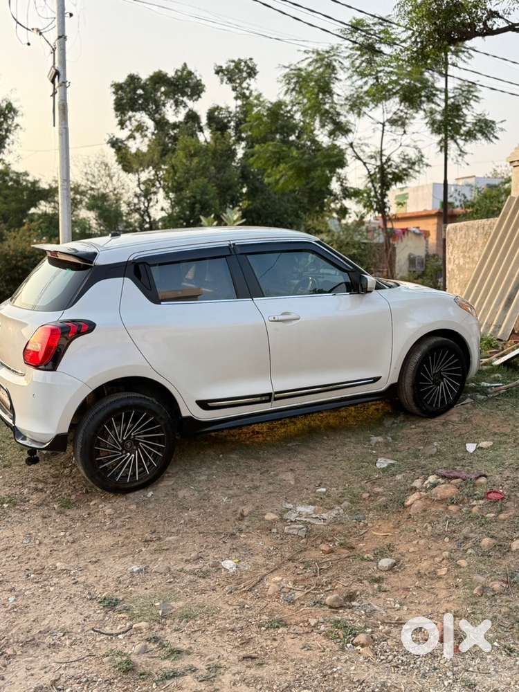 Swift Maruti Suzuki 2023