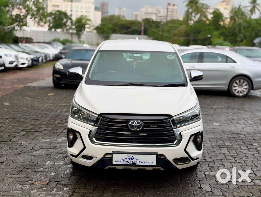 Toyota Innova Crysta 2.7 V, 2022, Petrol