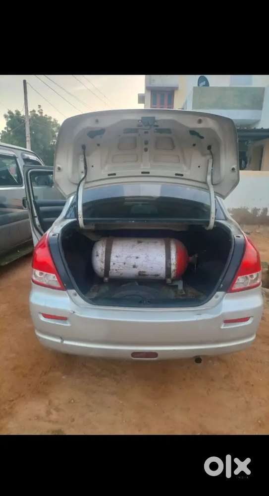 Maruti Suzuki Dzire 2010 Petrol 130000 Km Driven