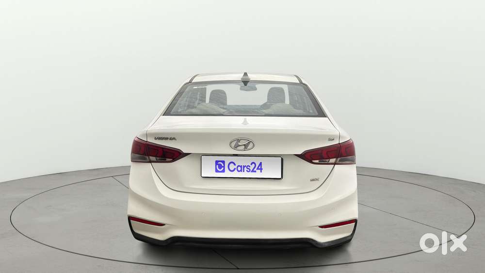 Hyundai Verna 1.6 Vtvt Sx, 2019, Petrol