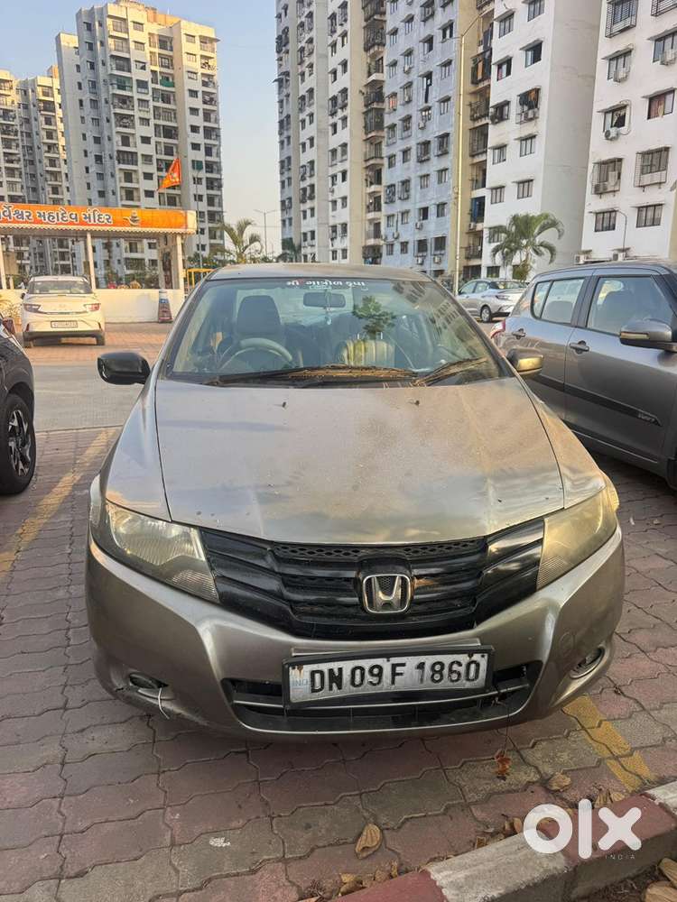 Honda City V At 2010 In ₹1,05,000