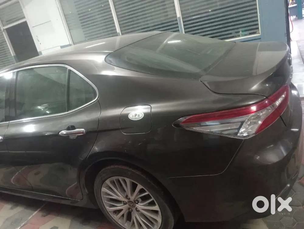 Toyota Camry Hybrid 2019