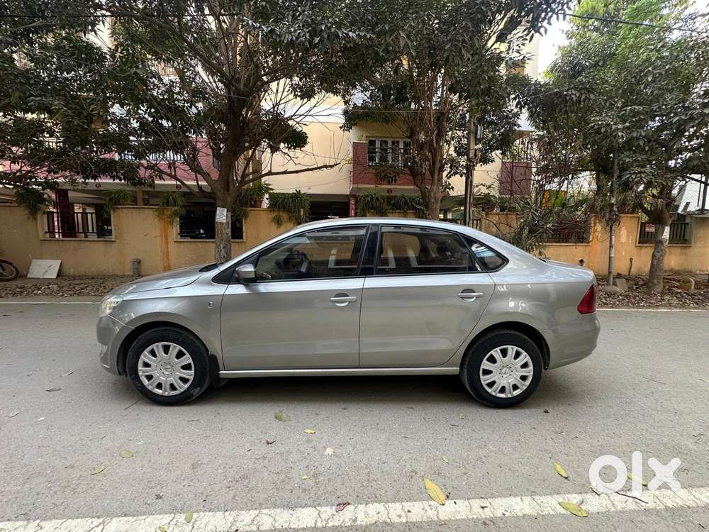 Skoda Rapid 1.6 Ambition Plus Tdi At, 2015, Diesel