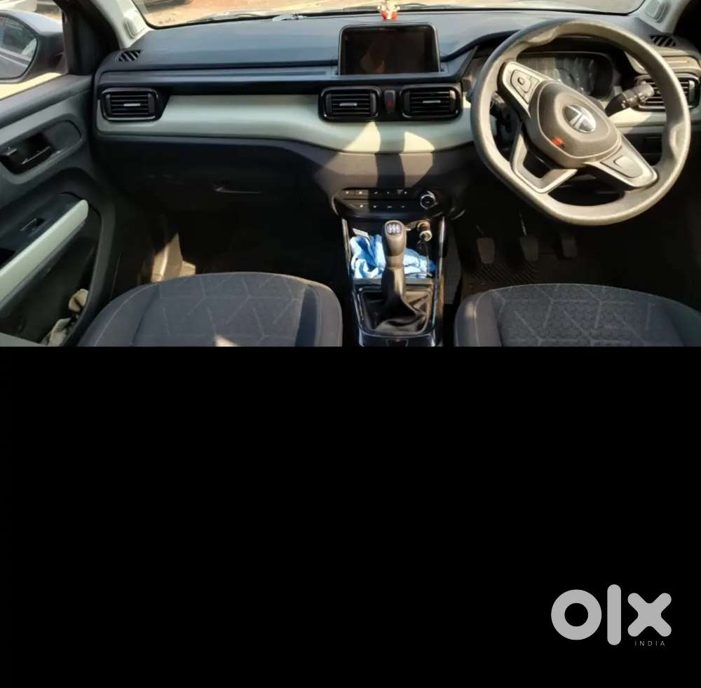 Tata Punch 2025 Petrol 4000 Km Driven