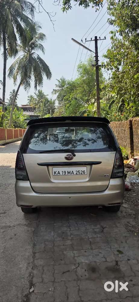 Im Selling My Innova  Geniune 46500 Run Its G Version