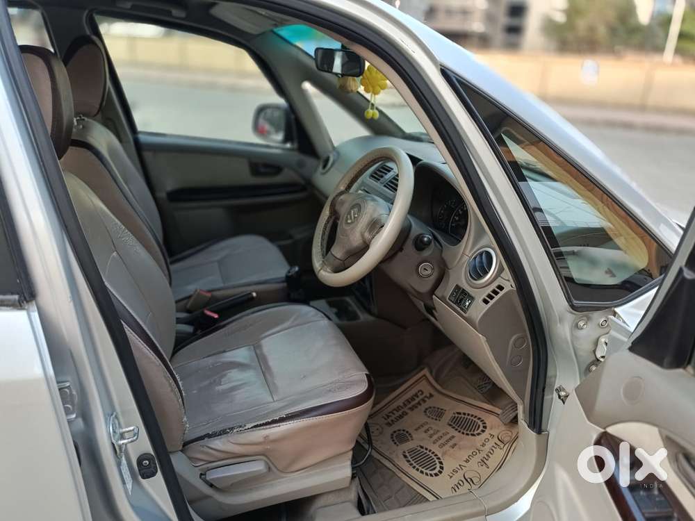 Maruti Suzuki Sx4 Vxi Bsiv, 2012, Cng & Hybrids