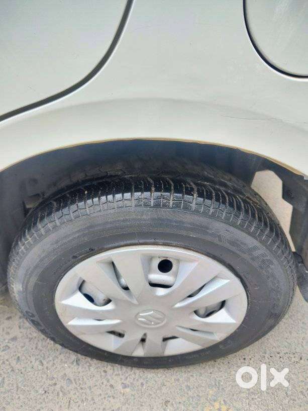 Maruti Suzuki Dzire 1.2 Lxi, 2015, Petrol