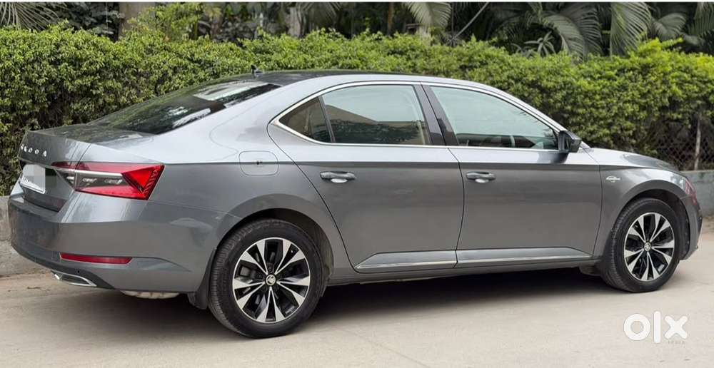 Skoda Superb 2.0 L&k Tsi At, 2022, Petrol
