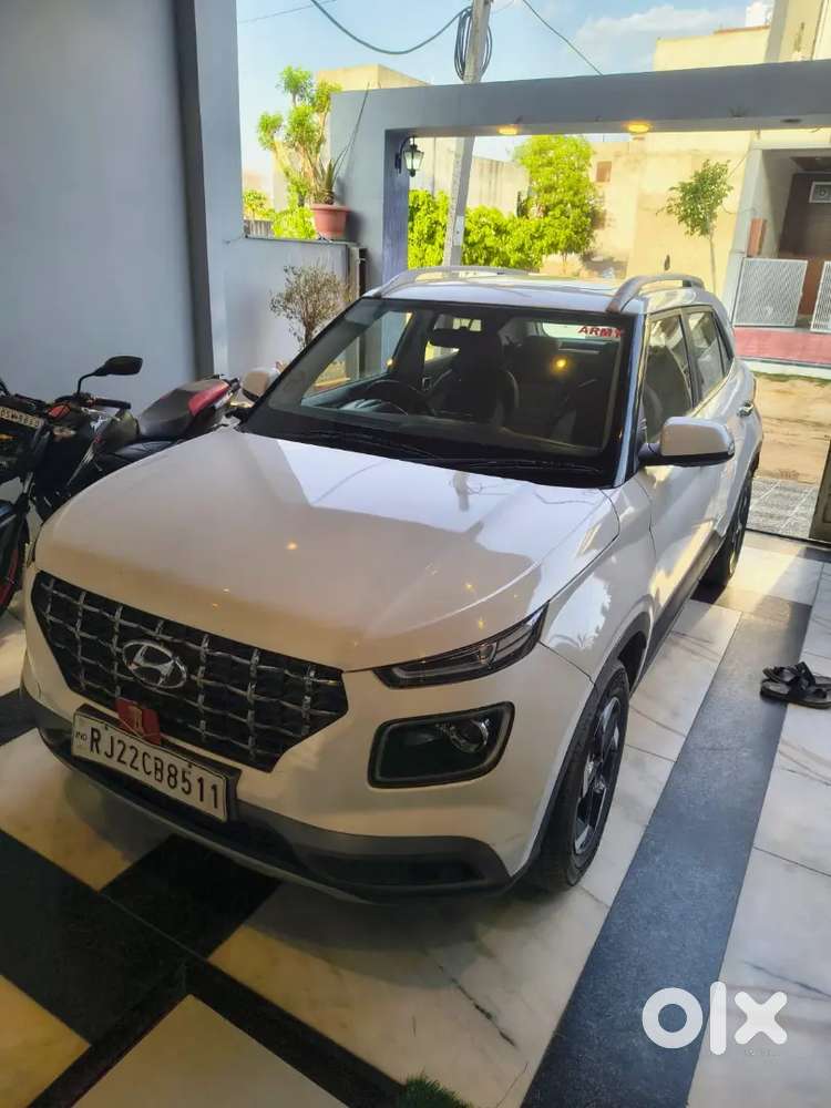 Hyundai Venue 2020 Diesel Well Maintained