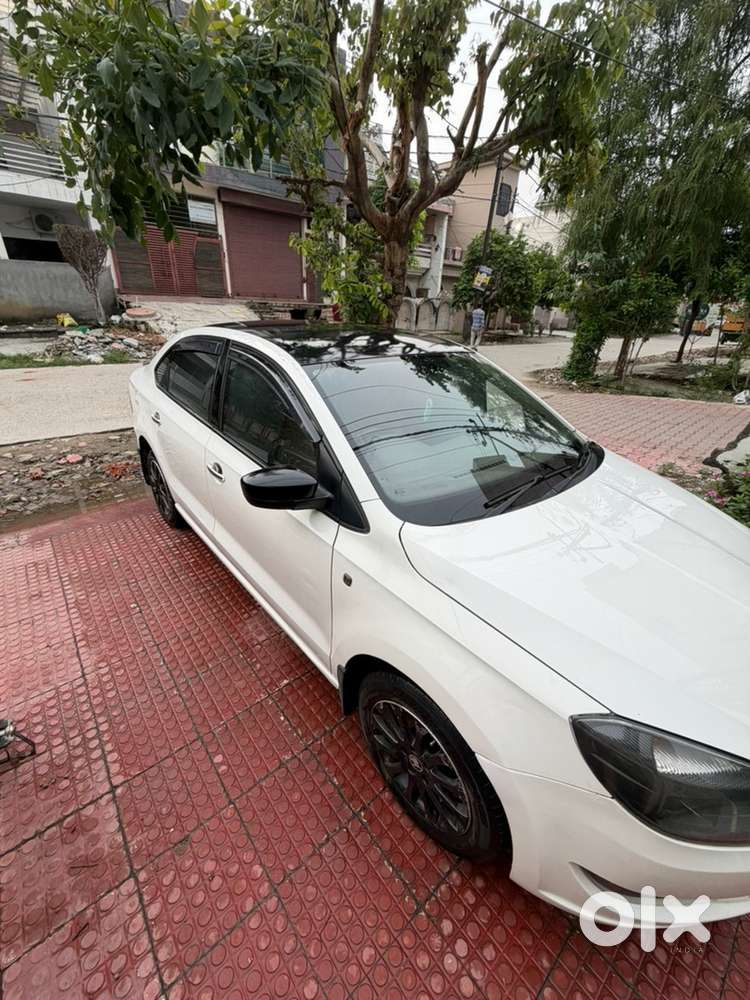 Skoda Rapid 2014 Petrol Automatic