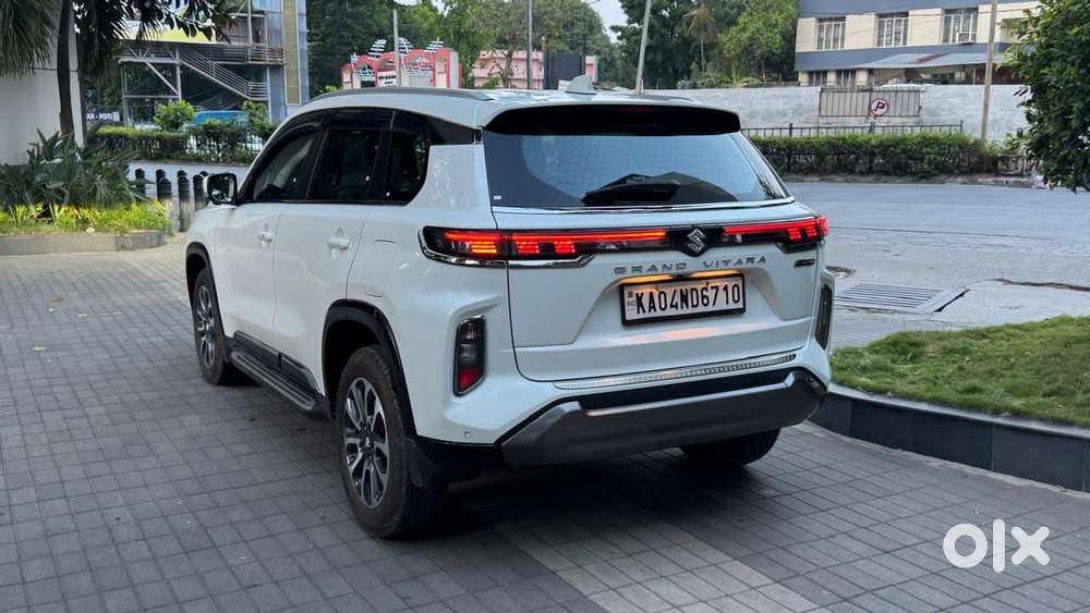 Maruti Suzuki Grand Vitara Alpha Smart Hybrid, 2024, Petrol