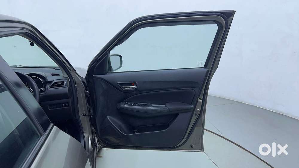 Maruti Suzuki Swift Vvt Vxi, 2022, Petrol