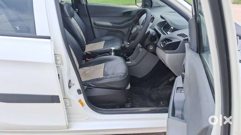 Tata Tigor Xe, 2022, Petrol