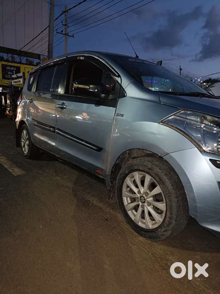 Maruti Suzuki Ertiga 2012