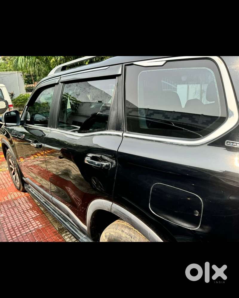 Mahindra Scorpio-n 2.2 Z8 L Diesel At 7 Str, 2023, Diesel