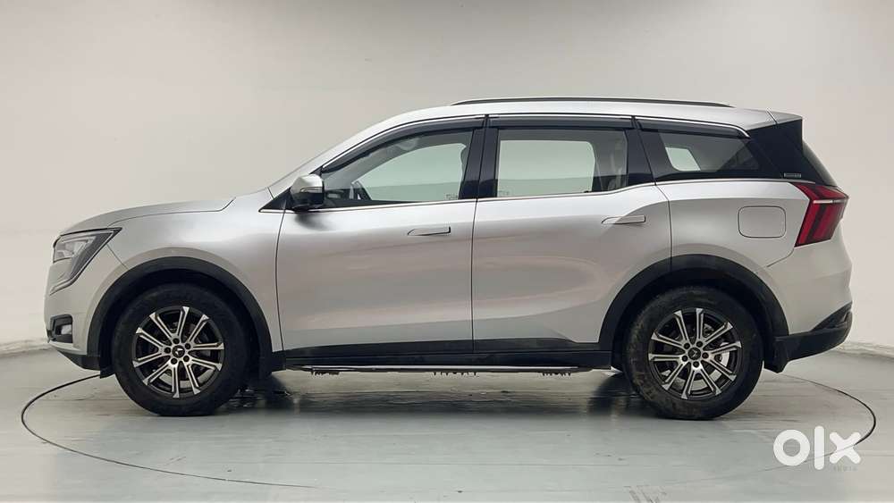Mahindra Xuv700 2.0 Ax 7 Petrol At Luxury Pack Str, 2023, Petrol