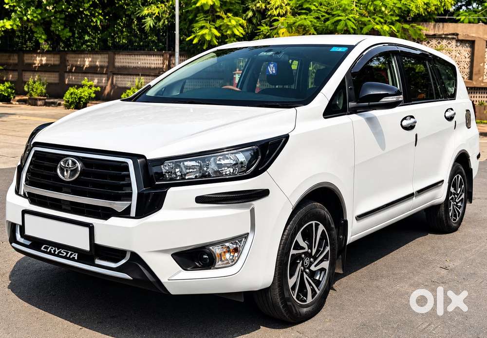 Toyota Innova Crysta 2.4 G Plus Mt 8 Str, 2024, Diesel
