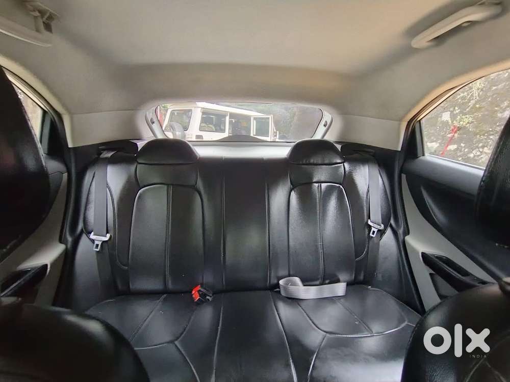 Tata Nexon 1.2 Revotron Xm (s), 2019, Petrol