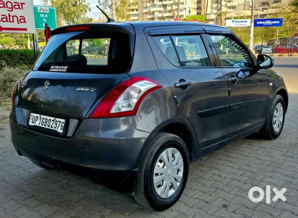 Maruti Suzuki Swift Lxi Optional-o, 2017, Petrol