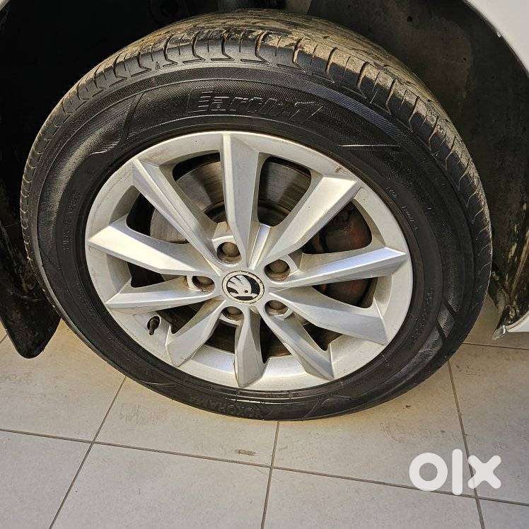 Skoda Octavia, 2015, Petrol