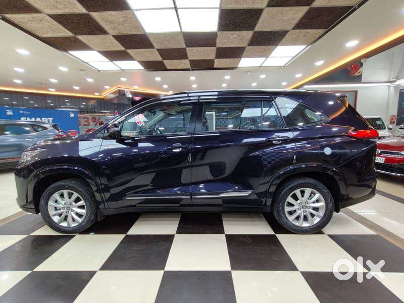 Toyota Innova Hycross 2.0 Vx (o) Hybrid 7 Str, 2024, Petrol