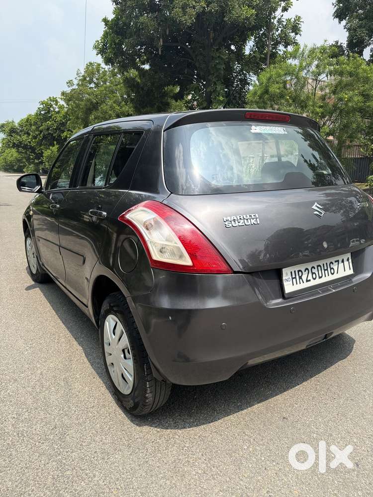 Maruti Suzuki Swift Lxi Optional-o, 2017, Petrol