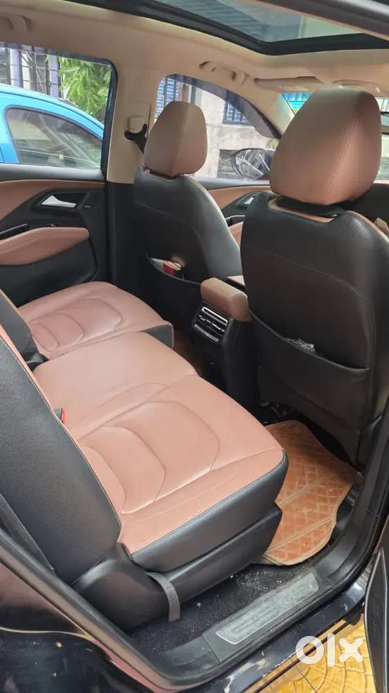Mg Hector Plus Savvy 2024