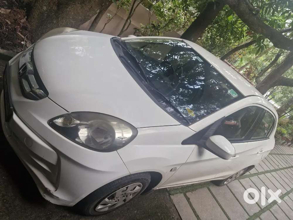 Honda Amaze 2013 Diesel 118000 Km Driven