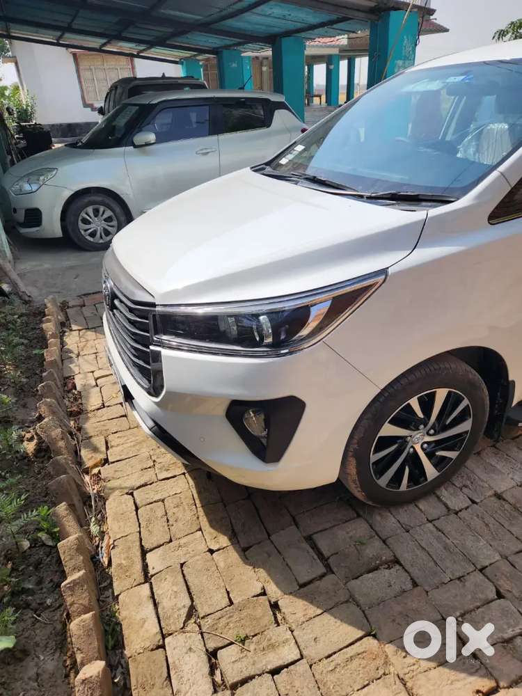 Toyota Innova Crysta 2022 Petrol 30000 Km Driven