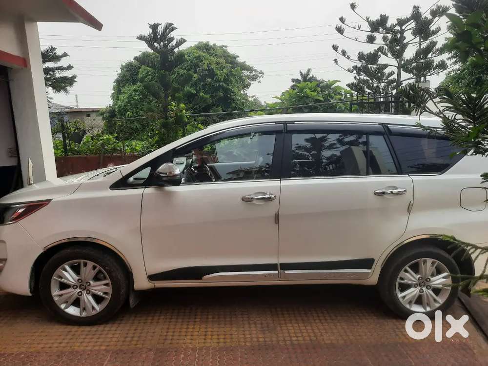 Toyota Innova Crysta 2.4 2019