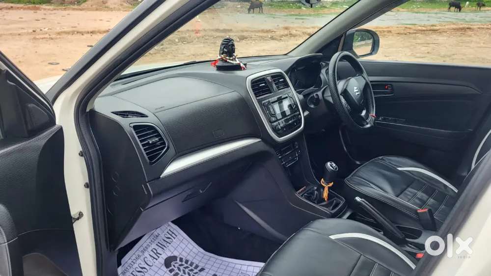 Maruti Suzuki Brezza 2022 Petrol 25300 Km Driven