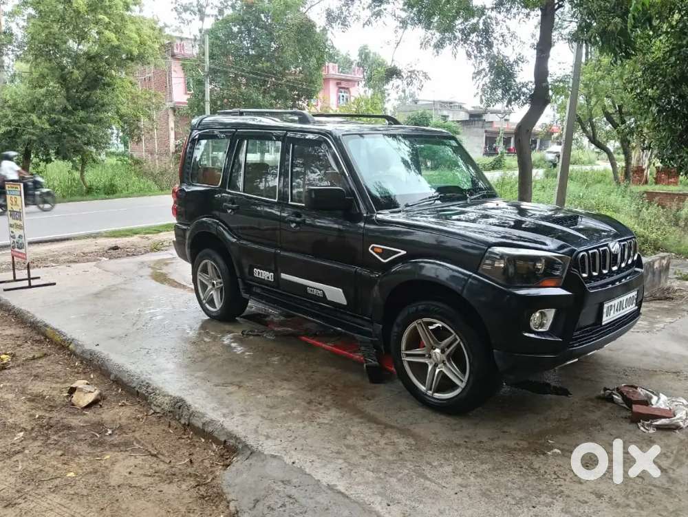 Mahindra Scorpio S6 2018
