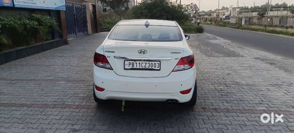 Hyundai Verna Fluidic 1.6 Crdi Sx, 2011, Diesel
