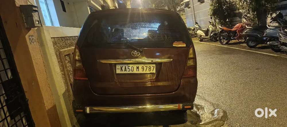 Toyota Innova 2006 Diesel 160000 Km Driven