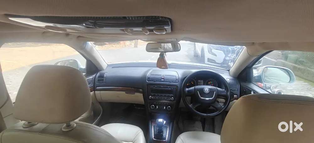 Skoda Laura 2011 Diesel Well Maintained