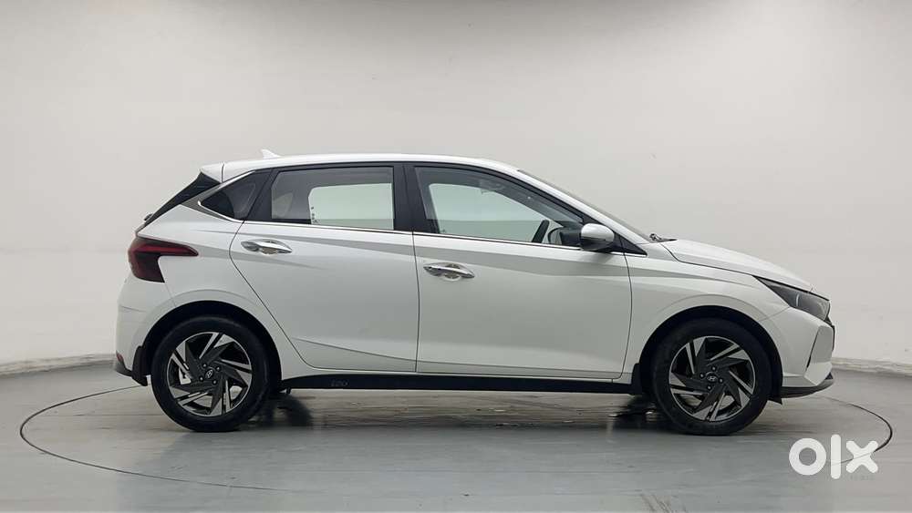 Hyundai New I20 1.2 Asta (o) Mt, 2023, Petrol