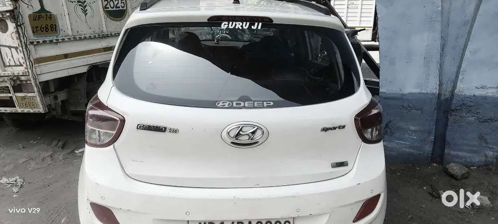 Hyundai Grand I10 2016 Petrol 74000 Km Driven