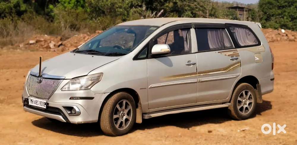 Toyota Innova 2013