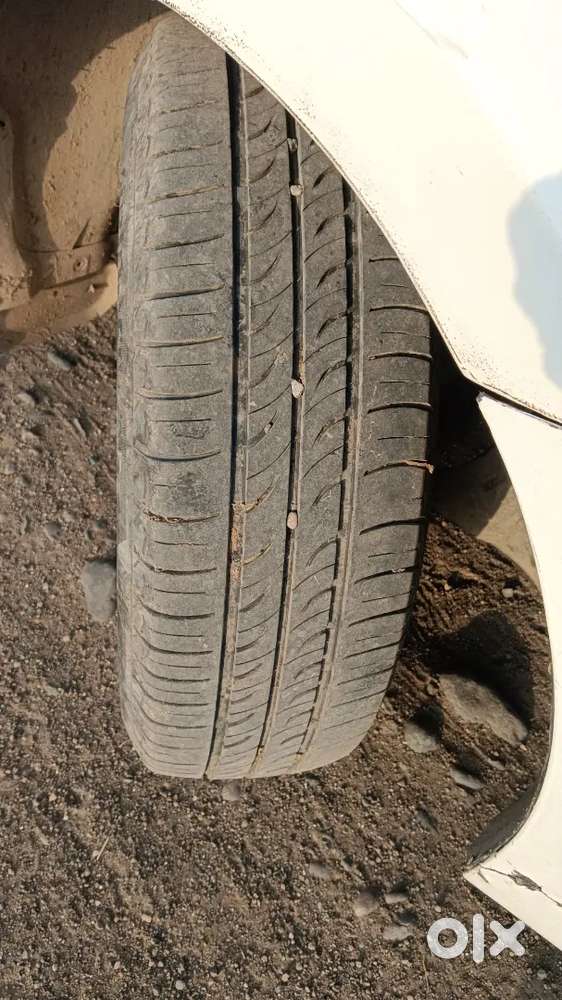 Volkswagen Vento 1.6 Highline Plus Alloy 2013
