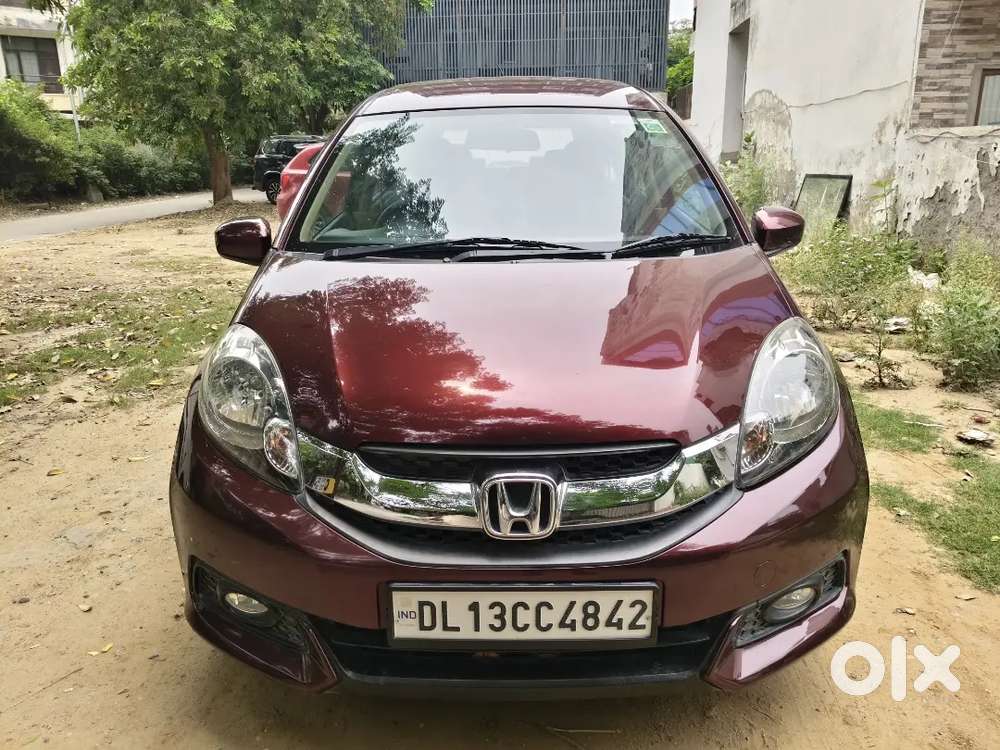 Honda Mobilio 2015 Petrol Well Maintained Top Vmt 43000 Kms 7 Seater
