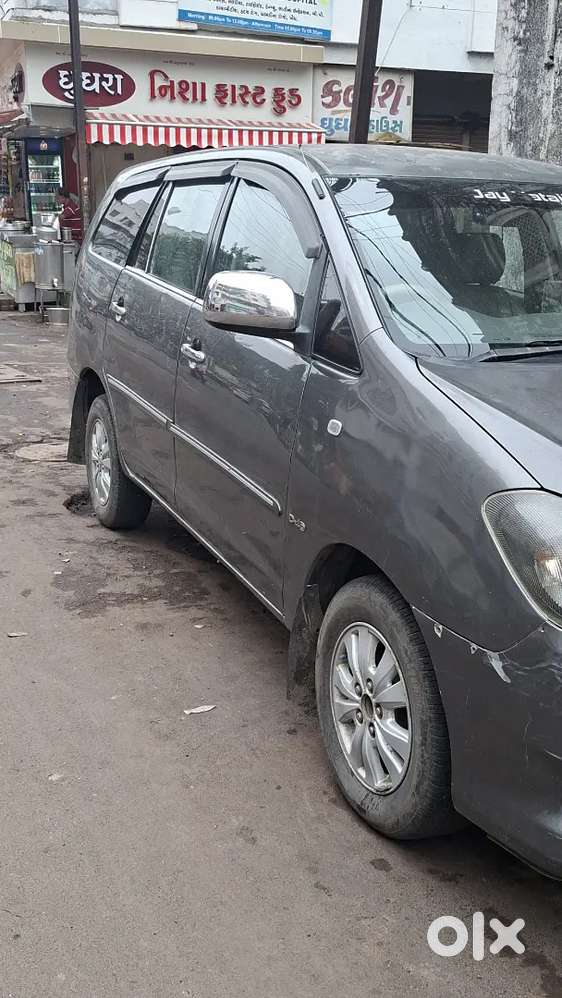 Toyota Innova 2010 Diesel 240000 Km Driven