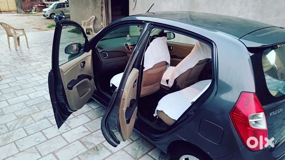 Hyundai I10 Sportz Petrol 2011 With New Tyre,new Suspension