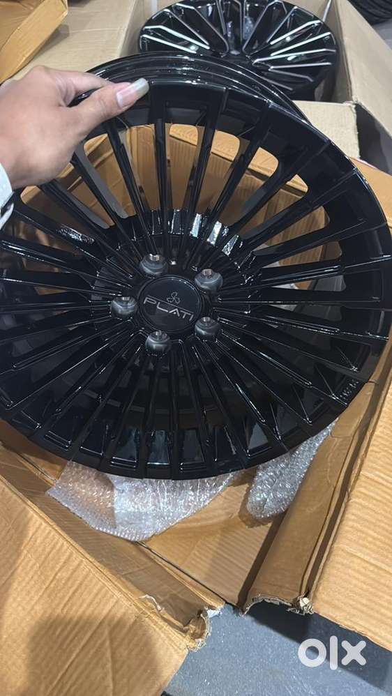 Volkswagen Polo 2013 Petrol Well Maintained With New Alloy Wheels