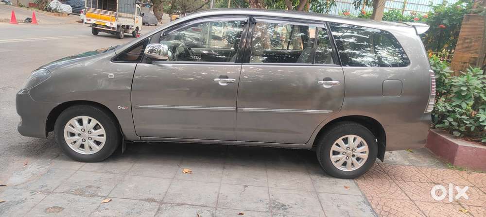 Toyota Innova 2.5 Vx 8 Str, 2009, Diesel