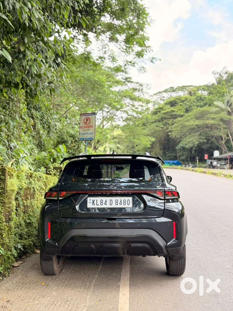 Maruti Suzuki Fronx Black Automatic Single Used