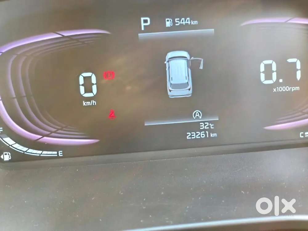 Kia Carens 2023 Diesel 25000 Km Driven Well Maintained