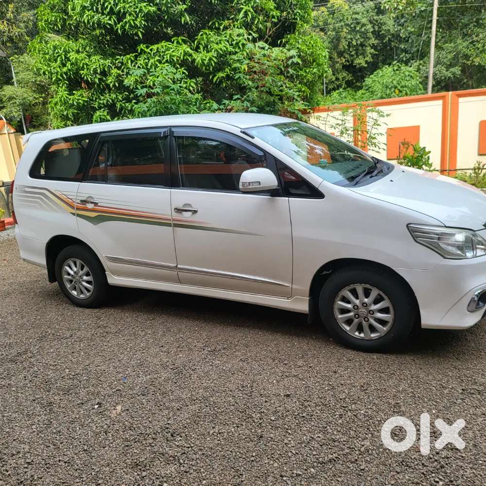 Toyota Innova 2.0 Vx 2013