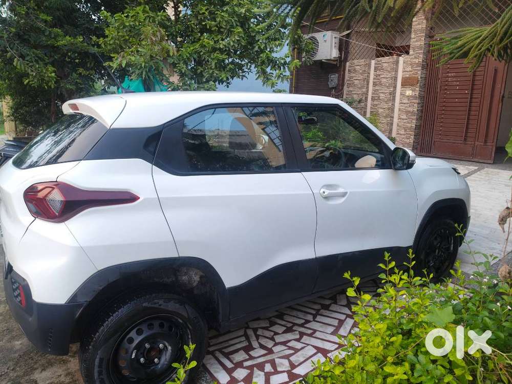 Well Maintained Without Any Scratche At Brand New Condition With All T