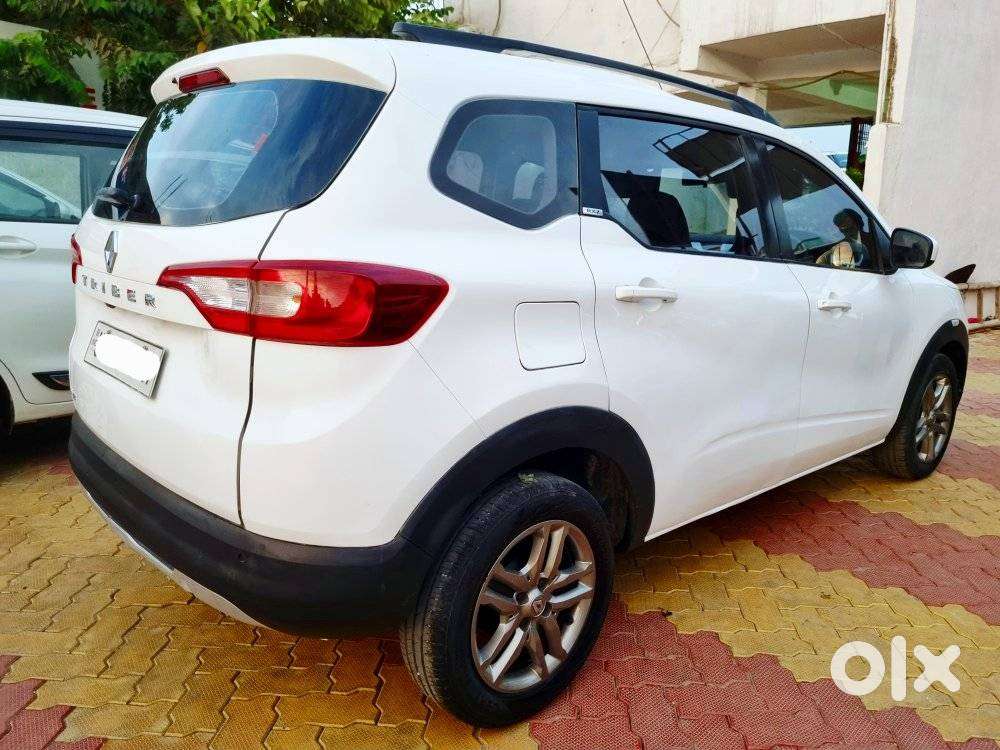 Renault Triber Rxz, 2020, Petrol