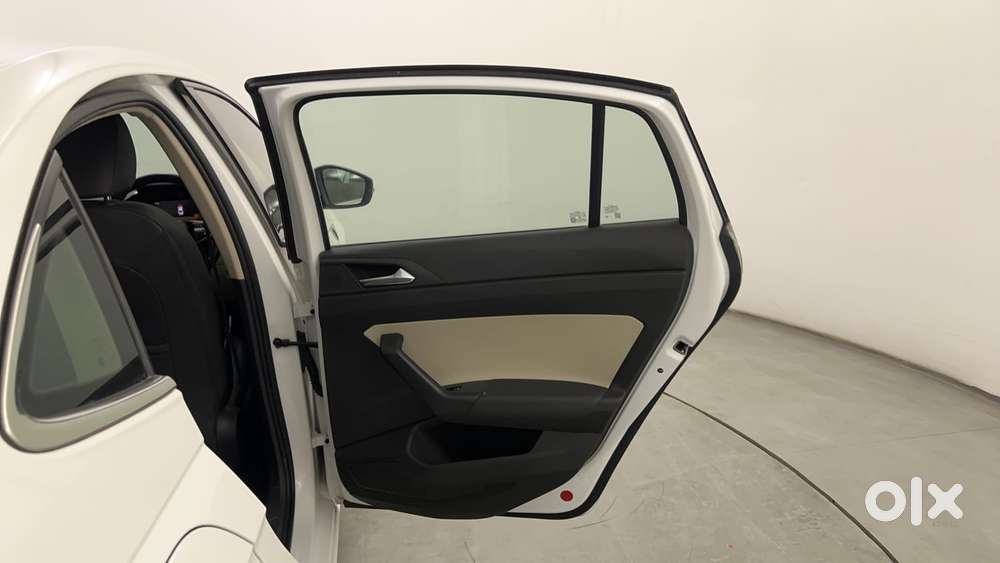 Skoda Slavia Style 1.0l Tsi At, 2024, Petrol